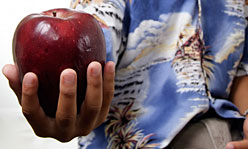 Choosing an apple